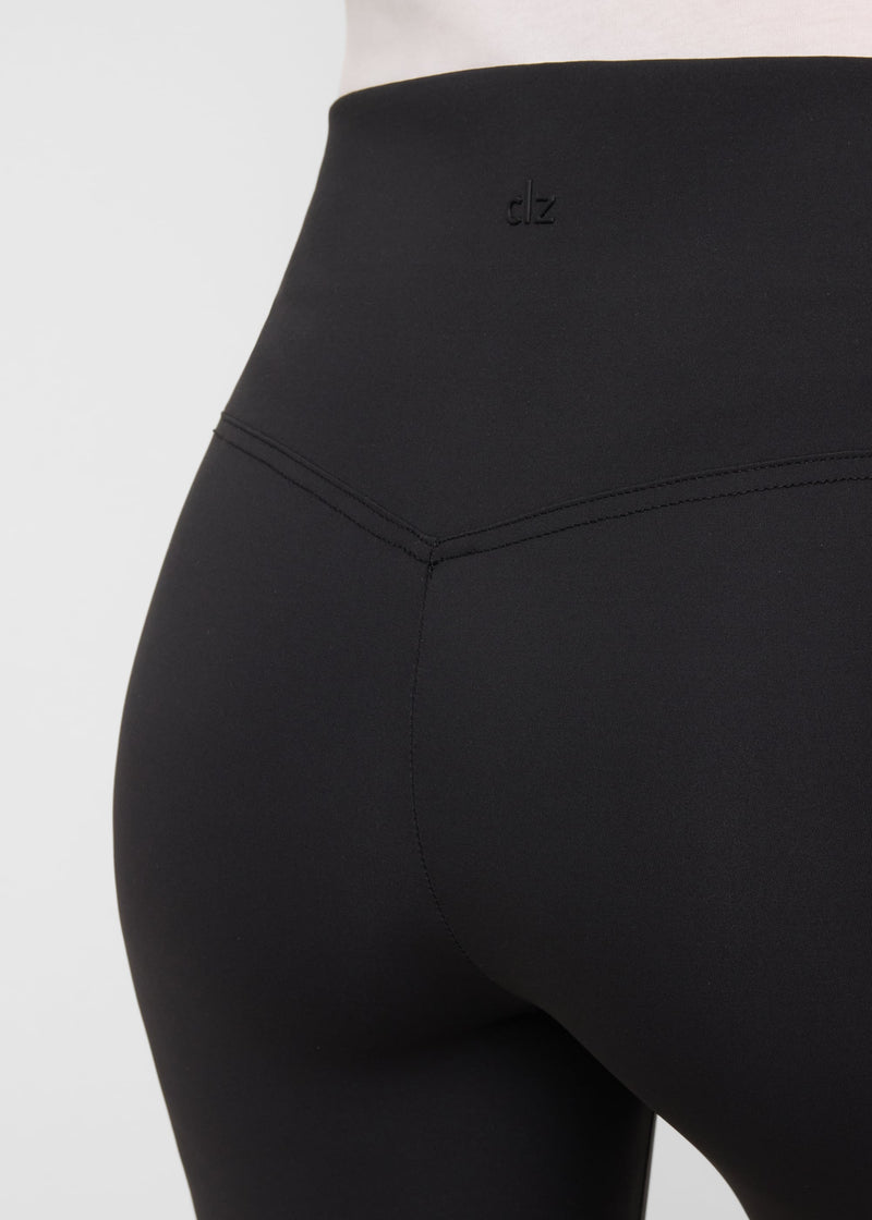 Taille haute qui maintient
